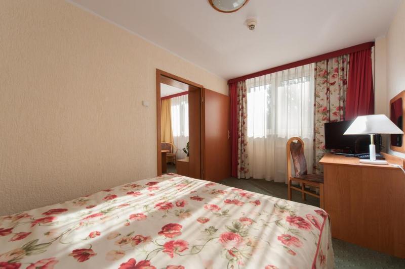 Hotel Gromada Poznan Exterior foto